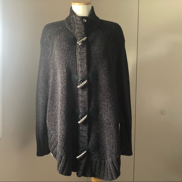 Michael Kors Size Small Grey Chunky Knit Poncho - Picture 4 of 13